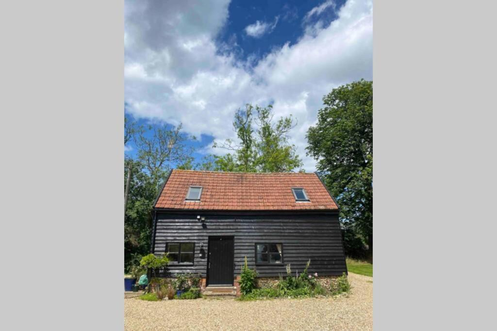 Apartment Gorgeous Comfortable Barn With Huge Private Orchard In Quiet Suffolk Location Depden